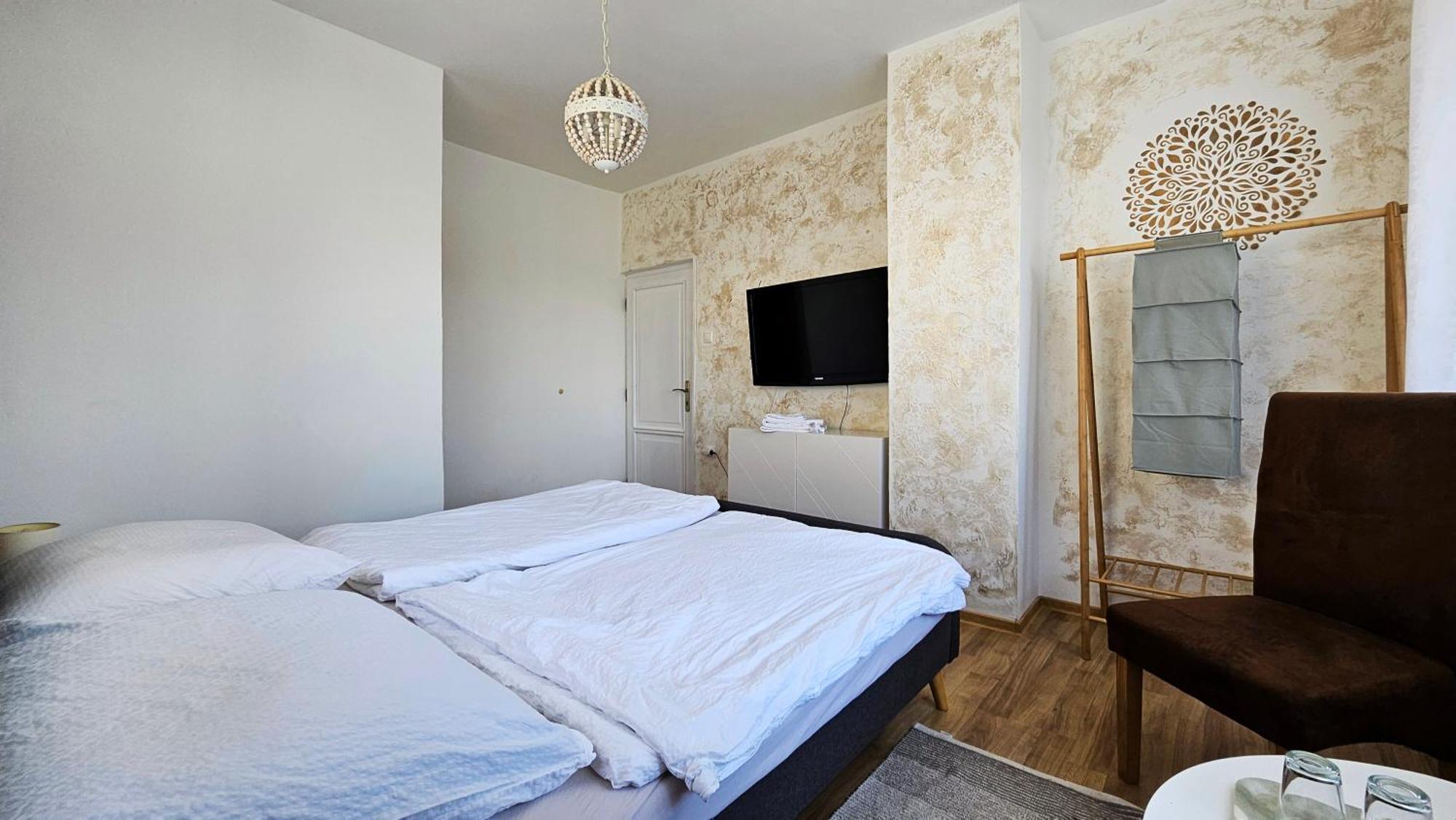 Penzion Toliar Hotel Stará Lesná Kültér fotó