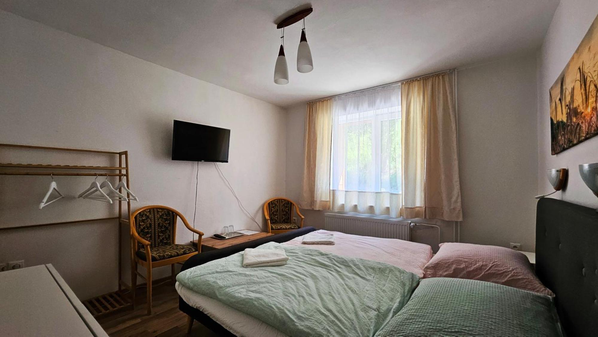 Penzion Toliar Hotel Stará Lesná Kültér fotó